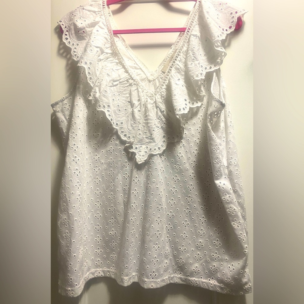 ANN TAYLOR LOFT DOUBLE V WHITE EYELET RUFFLE SLEEVELESS TOP